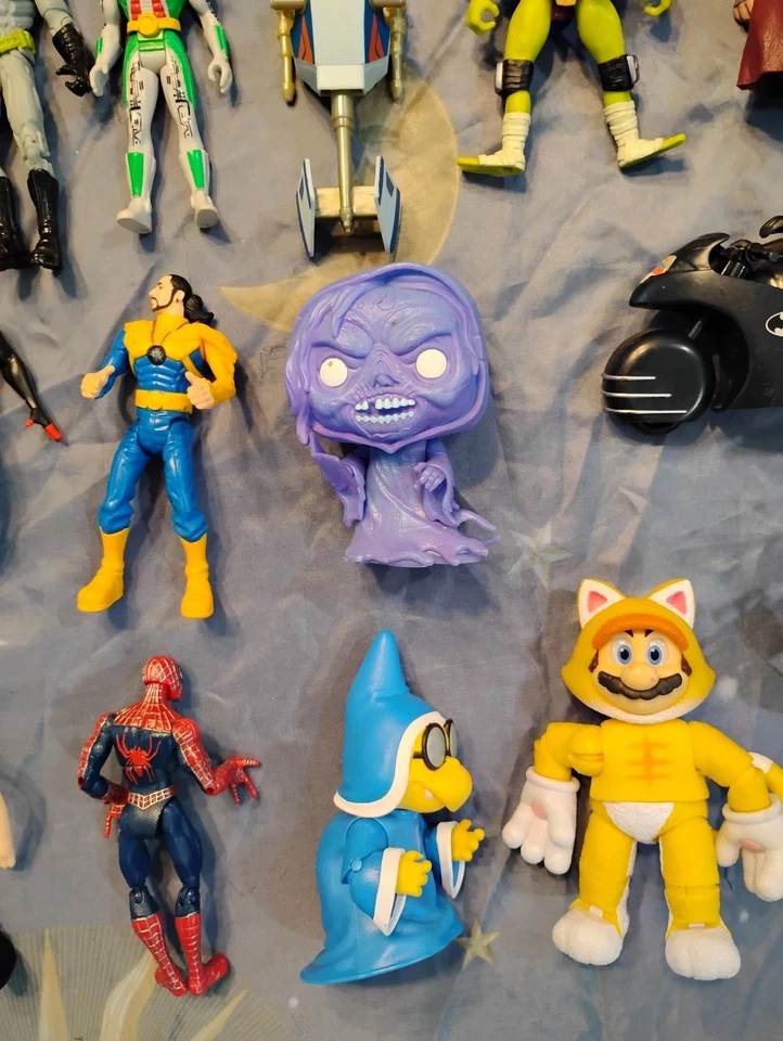 Figura de acción LOTE MIXTO de 22: Batman, Spider Man, Tortugas Ninja, Power Rangers Foto 3 de 4