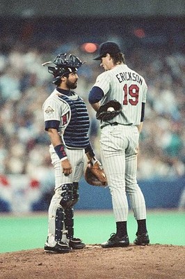 Junior Ortiz Scott Erickson Minnesota Twins talk on the mound duri- Old Photo