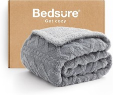 Bedsure Gentlesoft Sherpa Fleece Throw Blanket for Couch - Fluffy  Cozy Cable J