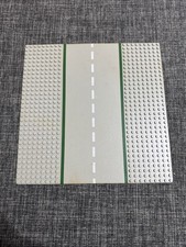 LEGO Vintage Straight Road Baseplate 32x32 Grey Town Street Plate