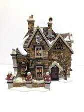 Dept 56 Heritage Village Collection “Tattyeave Knoll” Mint New in Box  58311