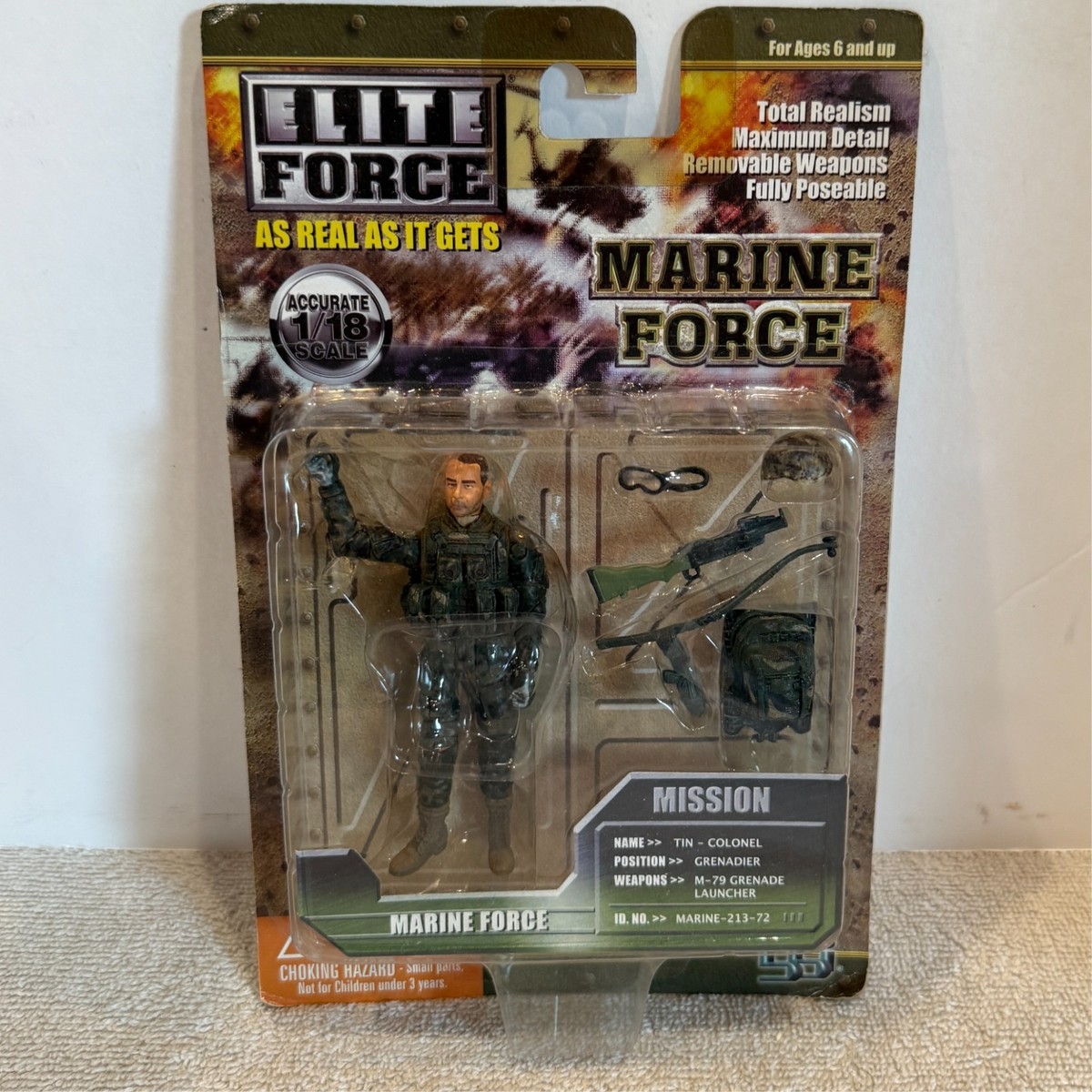 1:18 Blue Box Toys Elite Force Marine Tin Colonel Grenadier NOC
