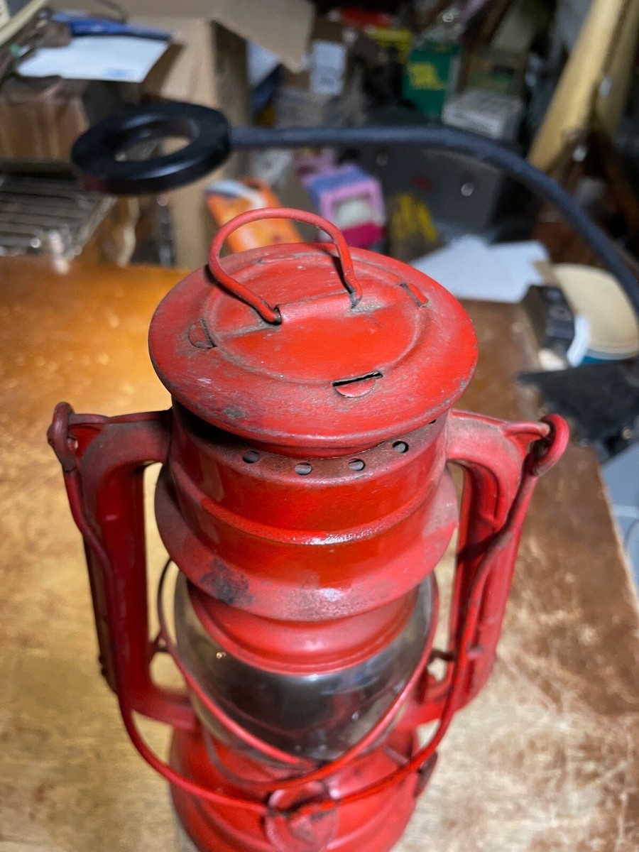 Vintage Red Winged Wheel No. 400 Kerosene Oil Lantern Lamp, Made