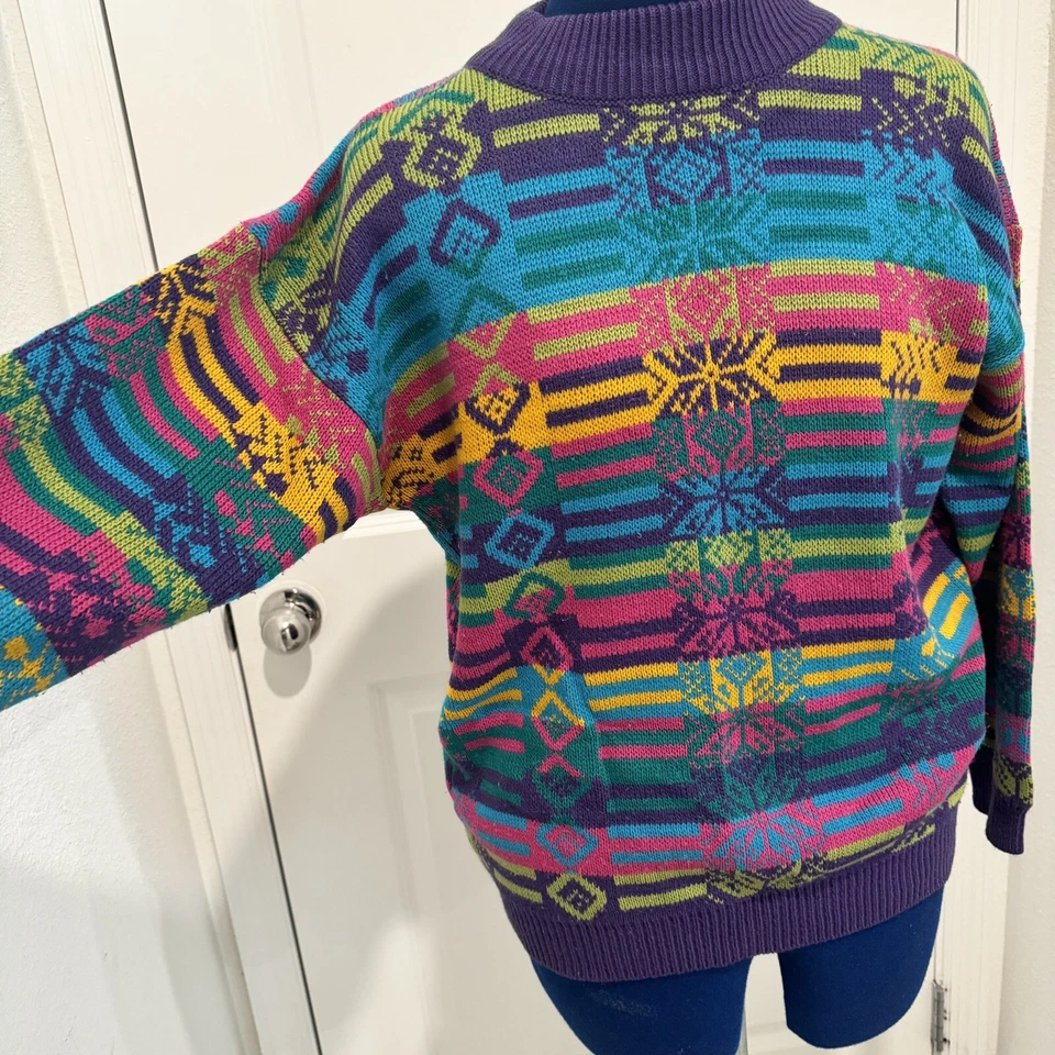 Women’s Vtg Retro Pull Over Sweater Size Medium  80s 90s Colorful Retro Rainbow - Image 3 of 4