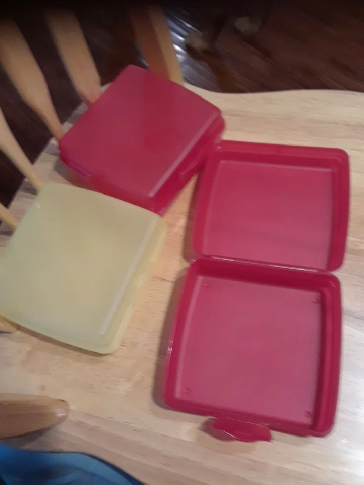 Tres Sandwicheros Tupperware Varios Colores Foto 2 de 4