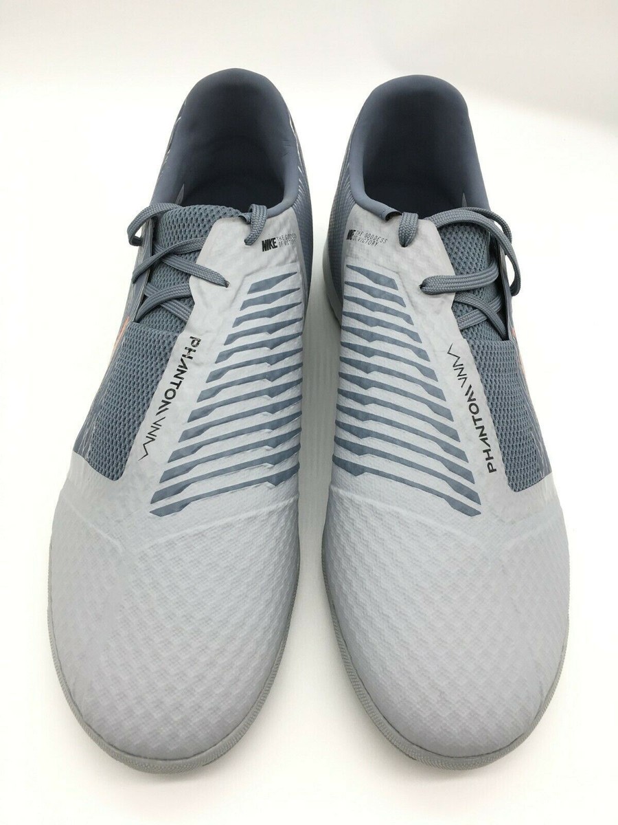 MENS NIKE PHANTOM VENOM ACADEMY IC INDOOR SOCCER SHOES SILVER