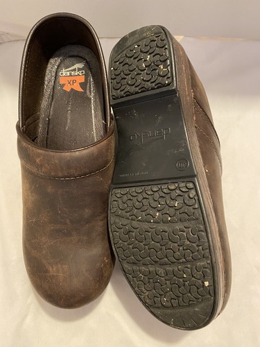 Dansko Brown Leather Clog Women's EUR Sz. 40 / U.S. Sz. 9.5-10 - Picture 2 of 5