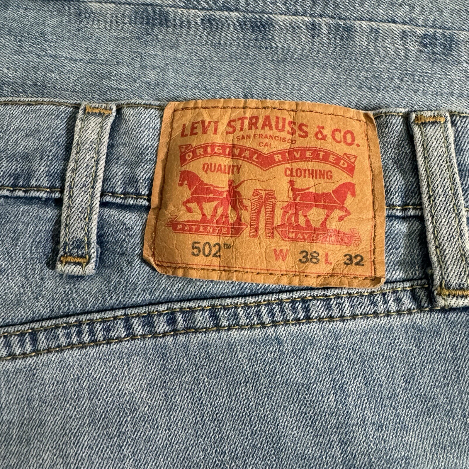 Levis 502 Jeans Mens 38x32 Light Medium Wash Stretch Regular Tapered Flex