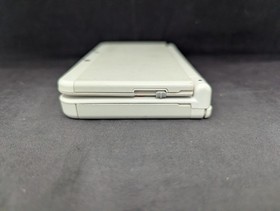 B3619 Nintendo new 3DS console White Japan w/pen DL game x