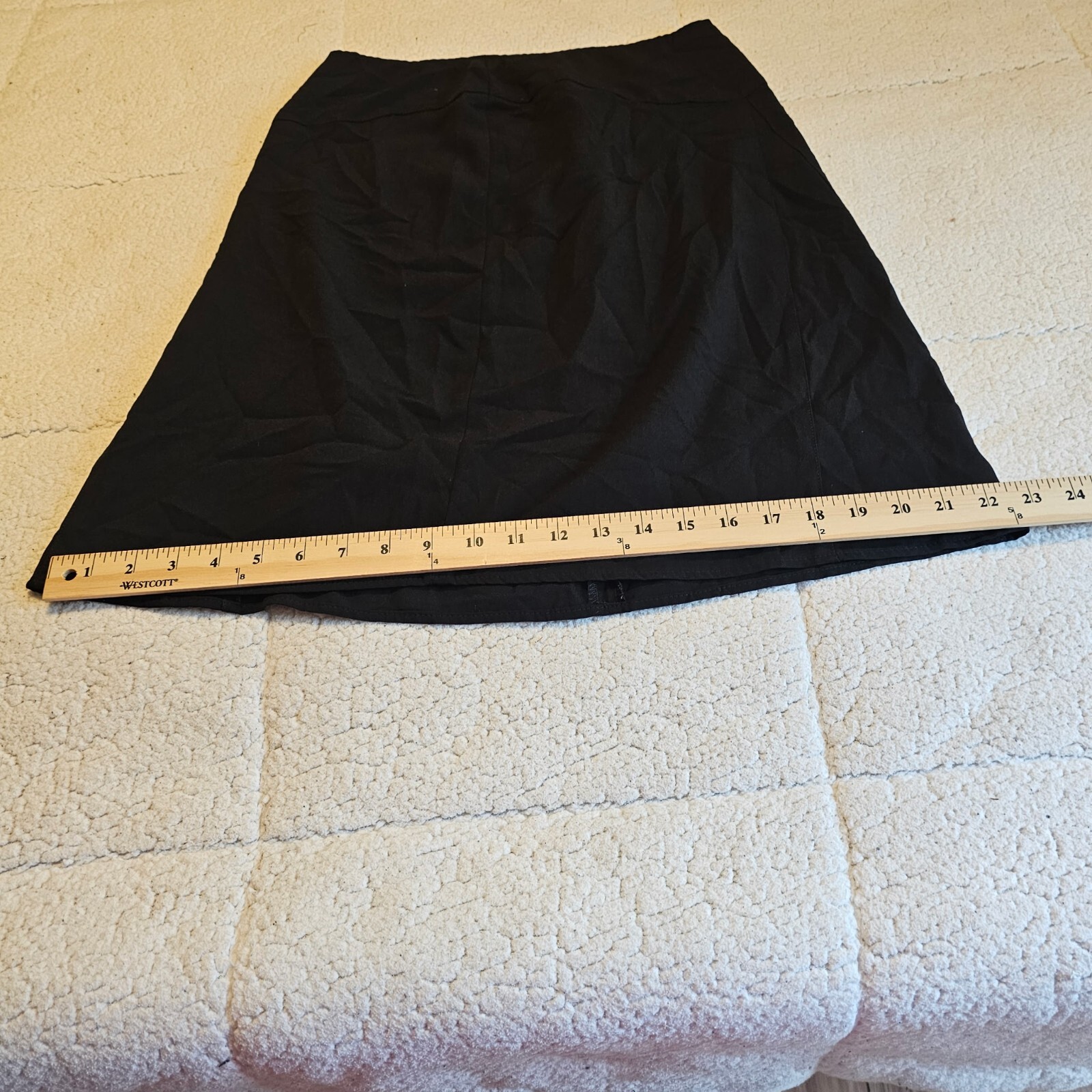 Dramatic Expressions Size 8 Petite Simple Black A… - image 6