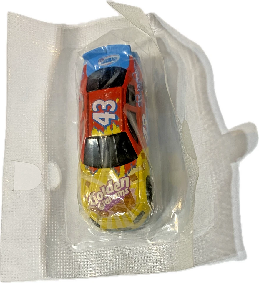RARO Sellado General Mills #43 NASCAR Diecast Set - 5 Coches - Petty Cereal Promo Foto 2 de 4