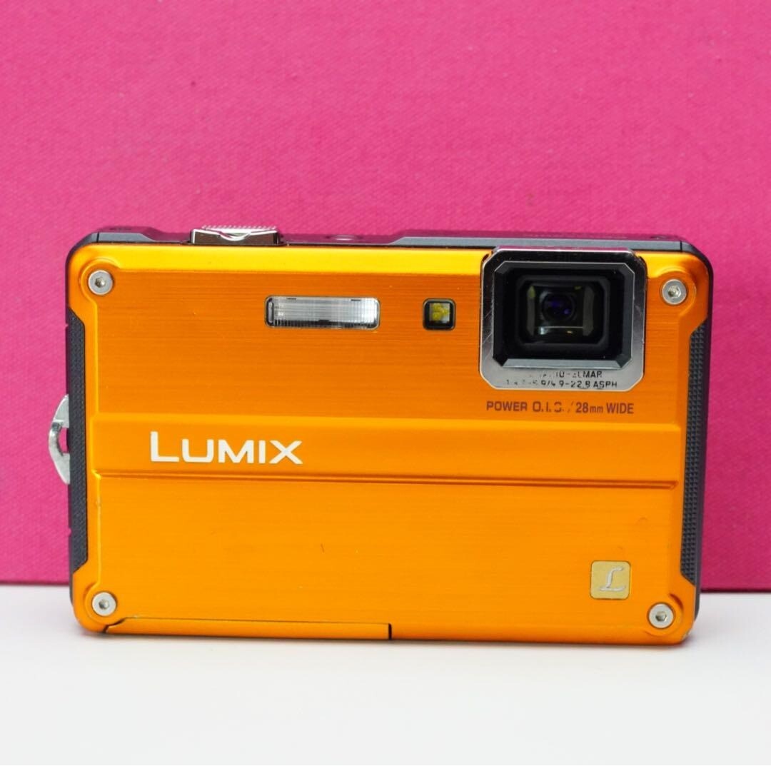 Panasonic LUMIX DMC-FT2 Digital Camera Body Only Tested