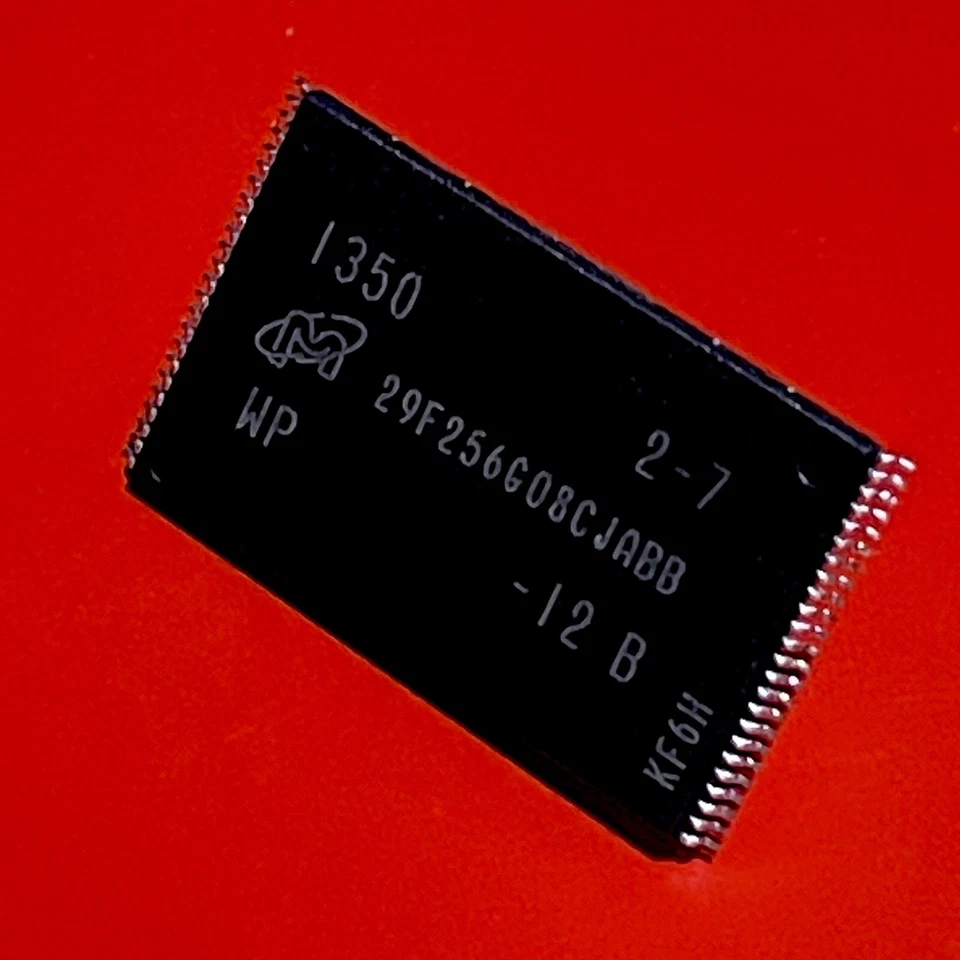 [1x] MT29F Micron NAND Flash (MLC) Memory 256Gb (32Gx8) Parallel 83MHz TSOP-48