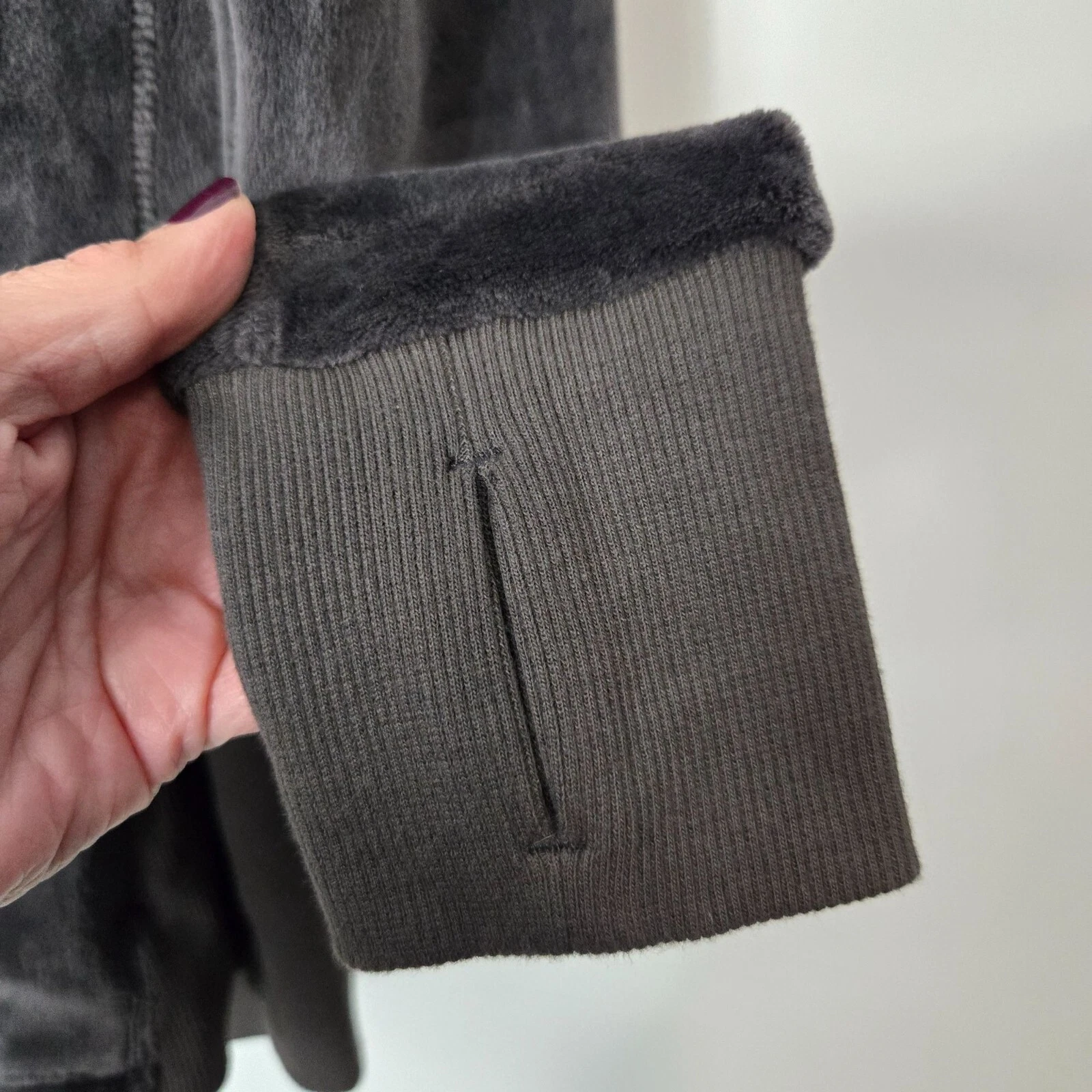 athleta cloud fleece zip-up thumbholes jacket