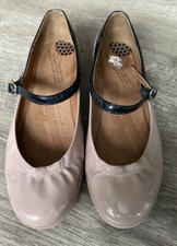 WOMENS FITFLOP SHOES NUSE WITH BLACK TRIM BUCKLE SZ R/38.5 L/38