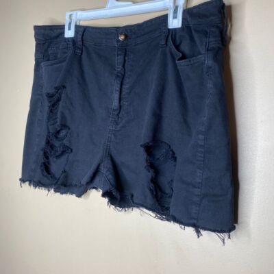 Fashion Nova Women's Black Distressed Plus Size Shorts Size 2x