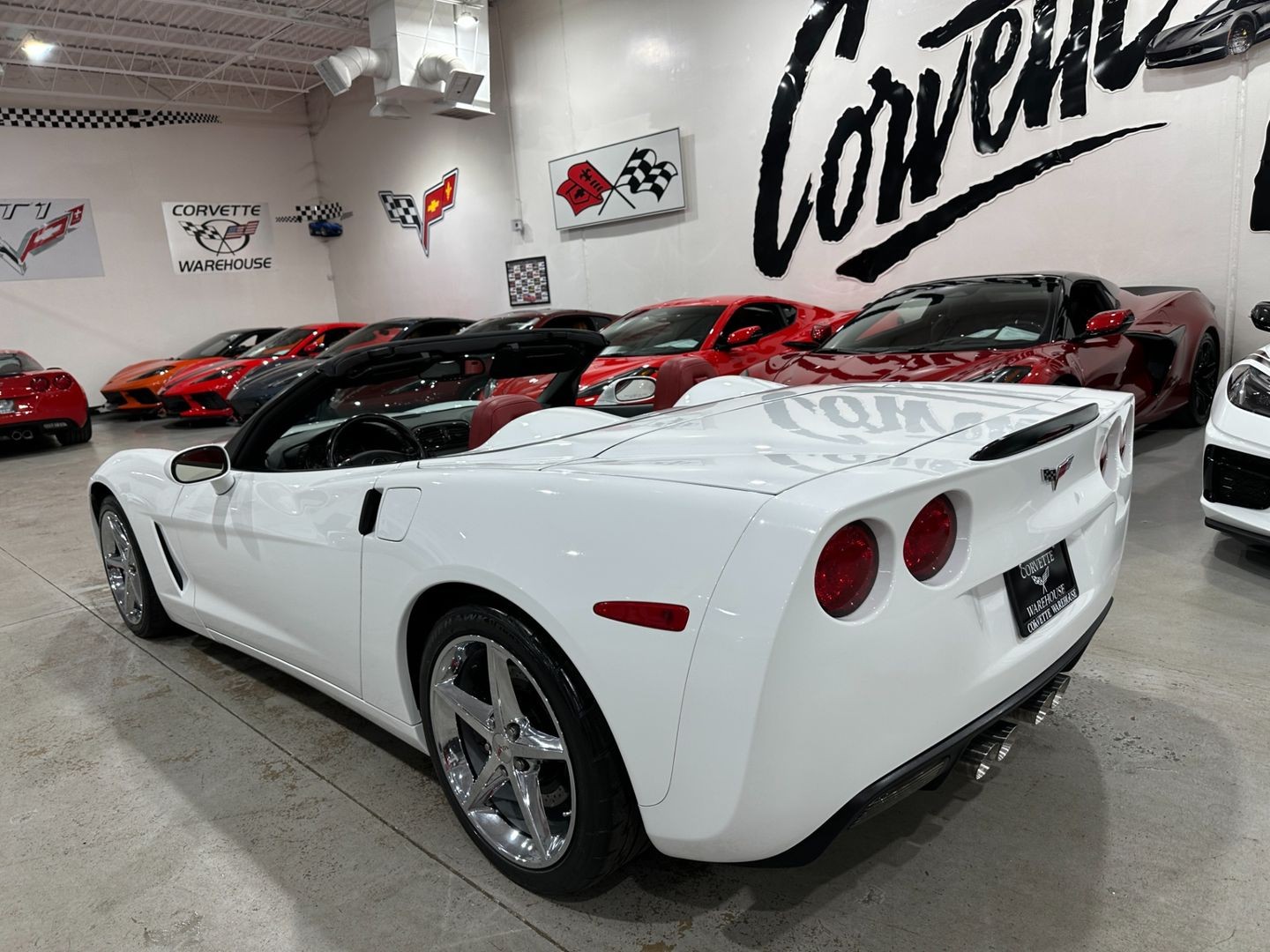 2013 [10U] Arctic White Chevrolet Corvette   | C6 Corvette Photo 4