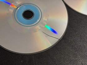 Sega Dreamcast Empty Case & Manual Lot w/ Broken Discs Rayman 2 Crazy Taxi More!