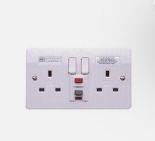 K6233WHI Mk (Electric) 2G 13A Rcd Socket 30Ma Passive