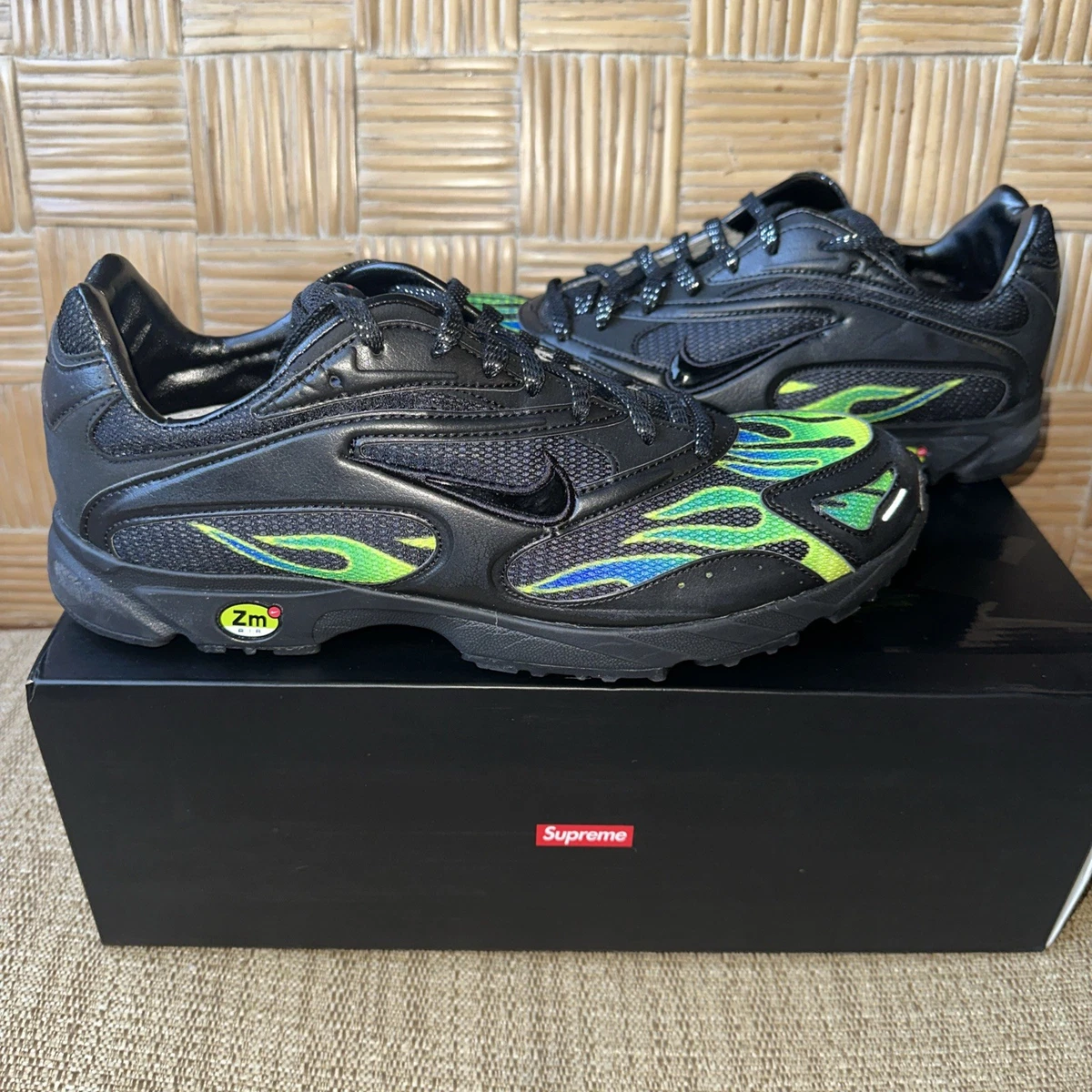Nike Supreme x Zoom Streak Spectrum Plus Black for Sale