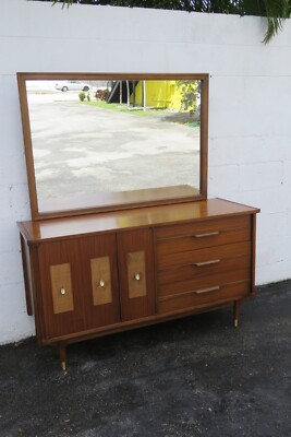 chinese dress ladies Ives White High Gloss 6-Drawer Dresser and Mirror – Luna Furniture
