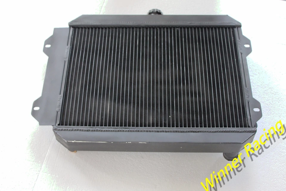 RADIADOR ALUMINIO APTO TOYOTA CELICA A20 TA28 1.6L 2T-G I4 SV-1 1971-77 M/T NEGRO Foto 3 de 4