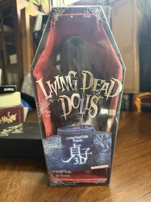 Living Dead Doll 2012 Mamegyorai &Vintage Mezco Collaboration