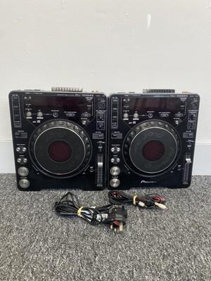 Pioneer CDJ 1000 MK3 Plattenspieler Paar mit Kabeln *SCHNELLER VERSAND*