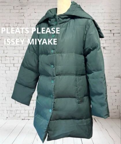 Issey miyake down jacket - Gem Issey miyake down jacket - Gem