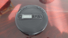 Groove Onn Portable CD Player with FM Radio MFG 2020