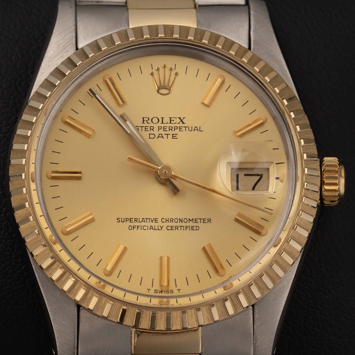 Rolex Date 15053 Fluted Bezel Watch 34mm Two-Tone Oyster Champagne