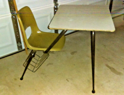 Nice Retro School Desk Chair Set.Book Rack. Homeschool Kids Laptop