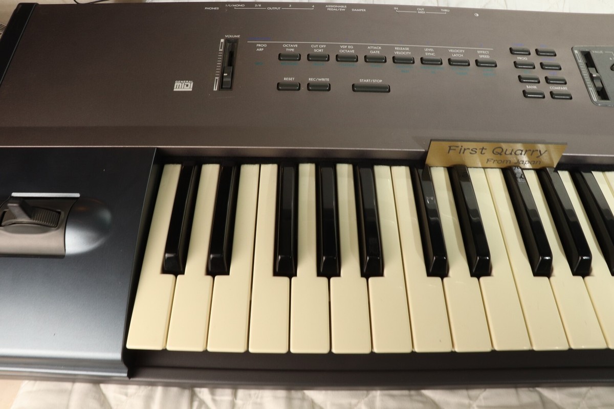 KORG N364 Music Workstation 61-Key Keyboard Synthesizer