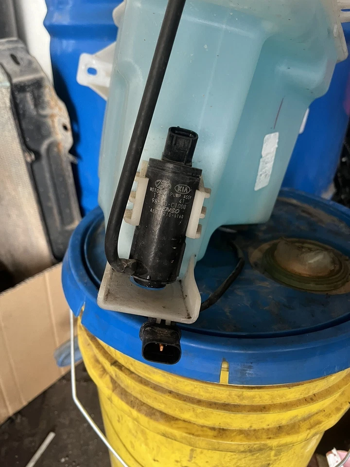 Depósito de parabrisas Kia Optima 2016-2020💎💎💎 Foto 3 de 4