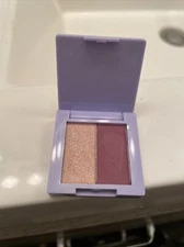 Wingme Cosmetics Ambitious Eyeshadow Duo •Berry & Crushed Champaign • 0.08 Oz