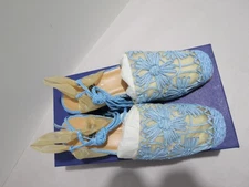 Stuart Weitzman PANSY SKY LANIARD 6.5 B