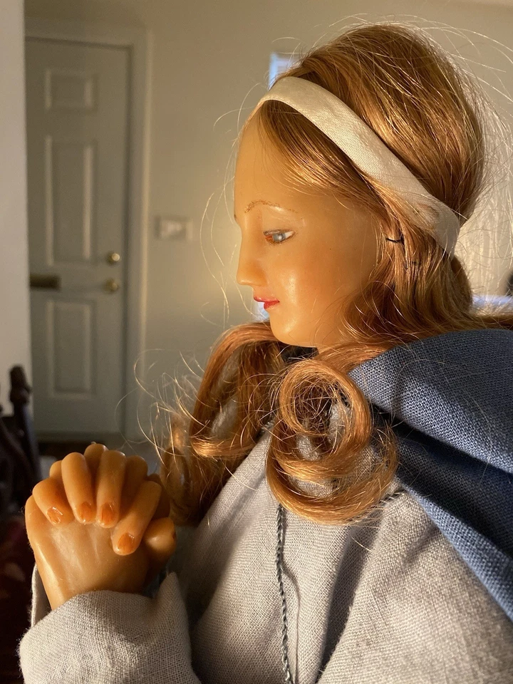 RARO Belén de Cera Vertida Virgen María José Sosteniendo al Niño Jesús Para NAVIDAD Foto 3 de 4