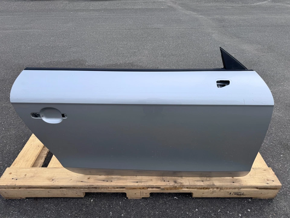 2007–2015 AUDI TT TTS TTRS 8J MK2 PASSAGEIRO PORTA LATERAL DIREITA PRATA FABRICANTE DE EQUIPAMENTO ORIGINAL - Imagem 2 de 4