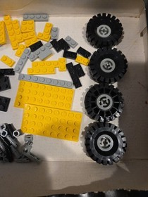 LEGO TECHNIC: Universal Set (8040)