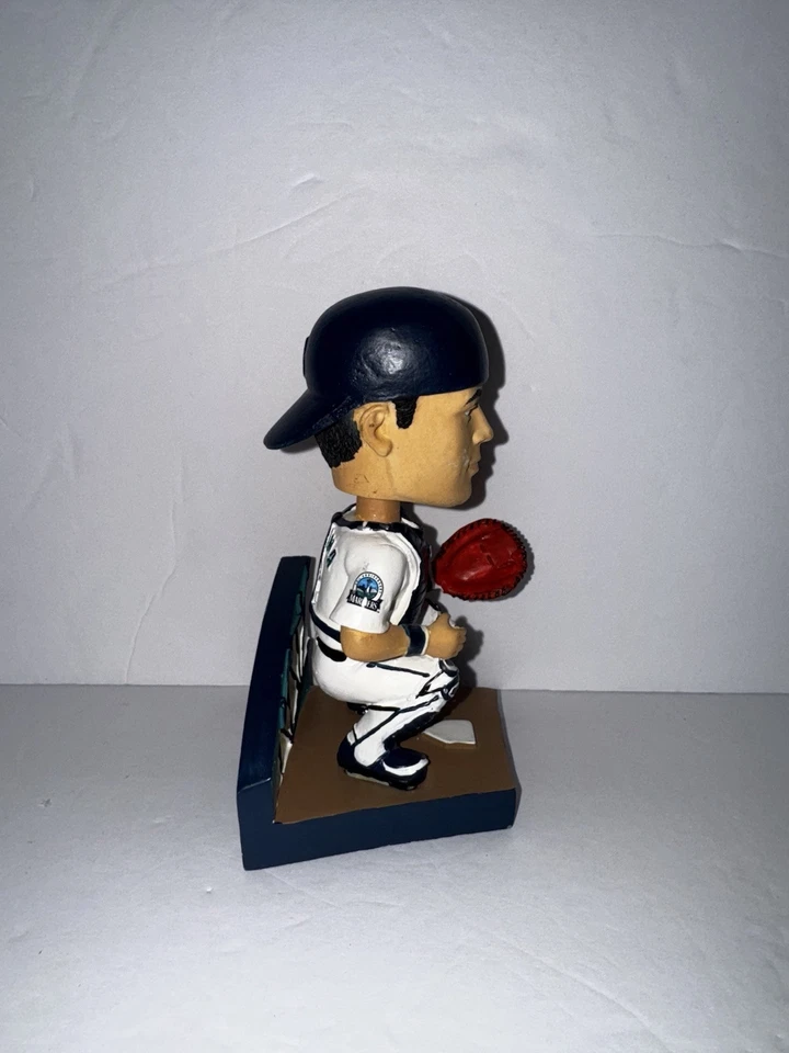 Kenji Johjima Bobblehead - SGA - June 29th, 2007 - Seattle Mariners - New - Image 4 of 4