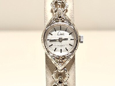 VINTAGE LUXURY CHROMED SWISS LADIES MECHANICAL WATCH 