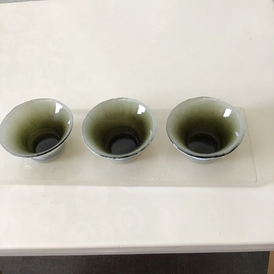 全新 Pottery Barn Laguna 磨砂玻璃有源烛台 3 件套 绿色 全新带盒 — 第 2/4 张图片