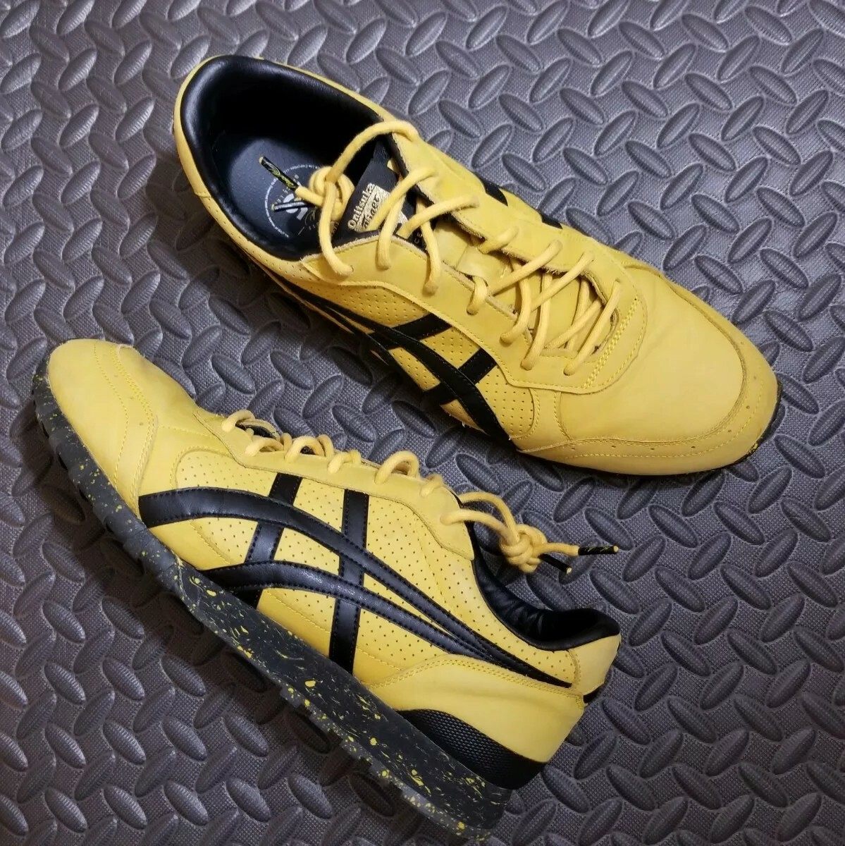 bruce lee asics