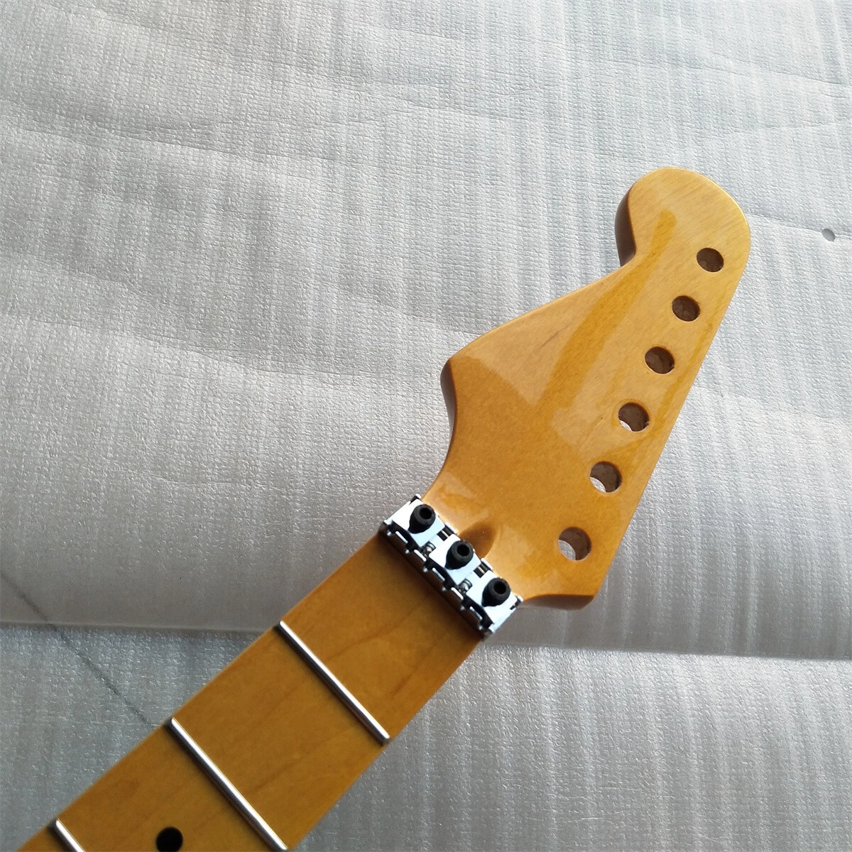 Reverse on sale strat neck