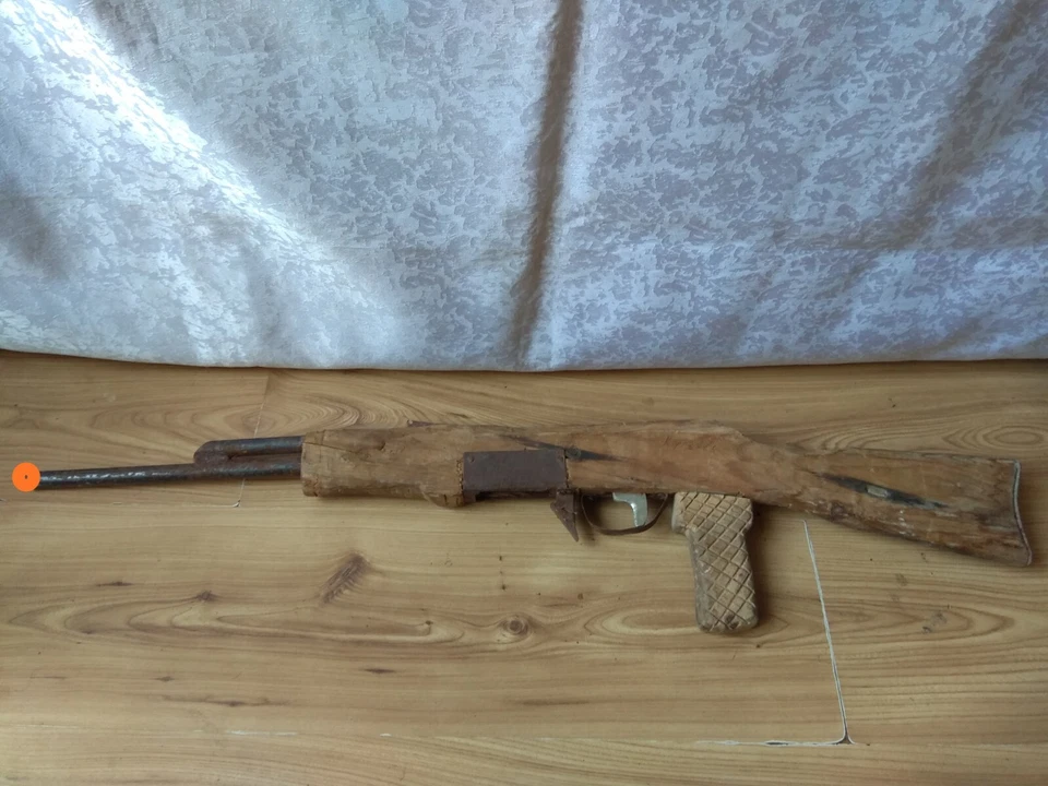 RARE antique Vintage Soviet USSR gun TOY wooden furniture Academic ak - Image 3 of 4