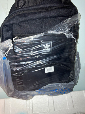 adidas Originals Black Crossbody Bag Trefoil Logo Zip Closure Men s