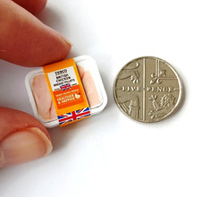 DOLLS HOUSE MINIATURE 1:12 * SUPERMARKET PACK OF CHICKEN FILLETS * COMBINED P+P