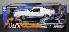 1976 Mustang II White w Blue Cobra II CHARLIE'S ANGELS 1:18 GreenLight 12880