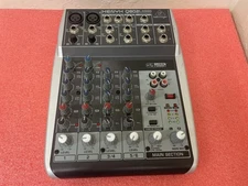 BEHRINGER XENYX Q802 USB MIXER