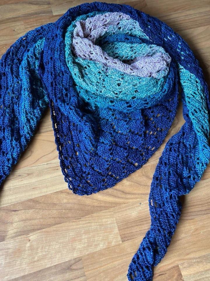 Gehäkeltes Tuch Dreieckstuch Handmade NEU Schal Stola XL - Bild 3 von 4